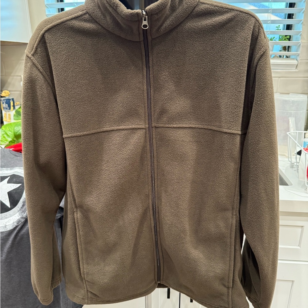 Bass Pro Shops Men's olive/ tan Fleece Jacket